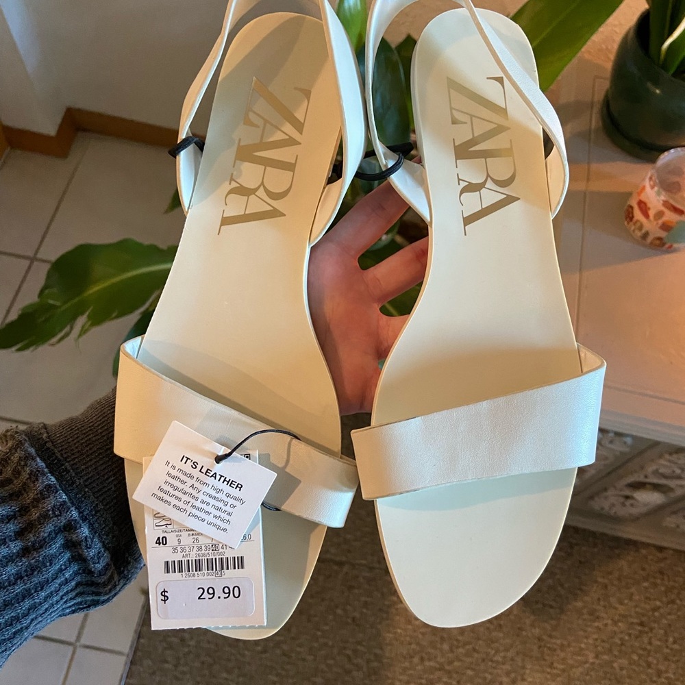 NWT Zara White Sandals